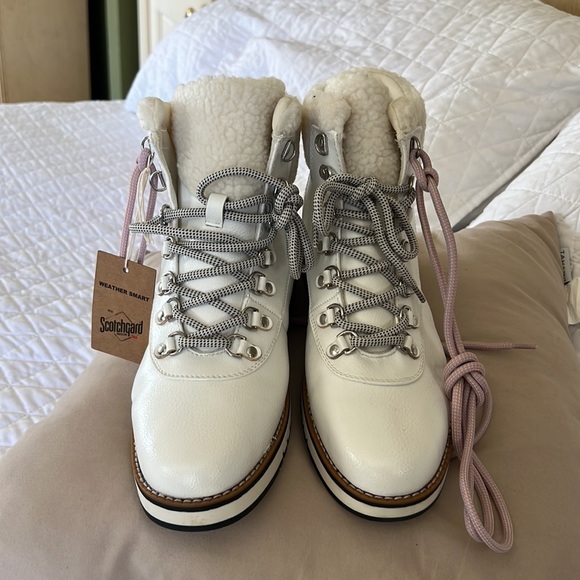 White Mountain Leather boots - Picture 3 of 5